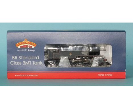 Bachmann OO Gauge, 31-975 Standard Class 3MT 2-6-2 BR black tank engine RN82029, boxed.
