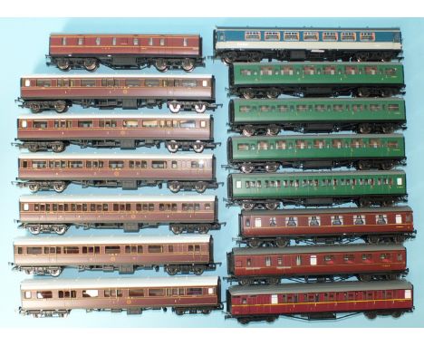 OO gauge, fourteen Hornby and one Bachmann coach, (no boxes), (15).