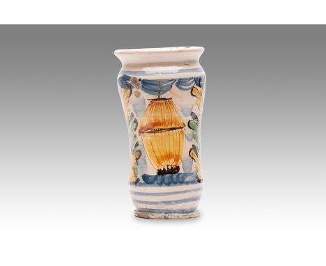 19th century | height: 20 cm | region: Vietri sul Mare | country: Italy | condition: good | provenance: private pharmacy muse
