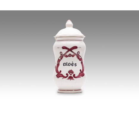 End of the 18th century | height: 27 cm | region: Southern Europe | condition: debris | provenance: private pharmacy museum |