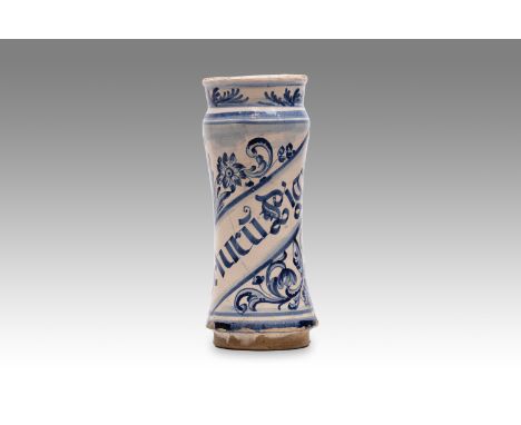 18th century | height: 29 cm | region: Catalonia | country: Spain | condition: damaged, cracks | provenance: private pharmacy