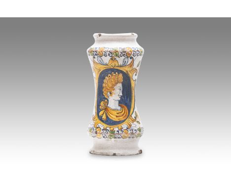 20th century | height: 24 cm | region: Laterza | country: Italy | condition: good | provenance: private pharmacy museum | Alb