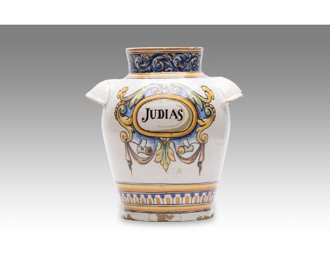 18th century | height: 28 cm | country: Spain | condition: ear damaged, glued | provenance: private pharmacy museum | Albarel