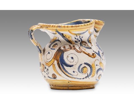 18th century | height: 10 cm | region: Deruta | country: Italy | condition: good | provenance: private pharmacy museum | Alba