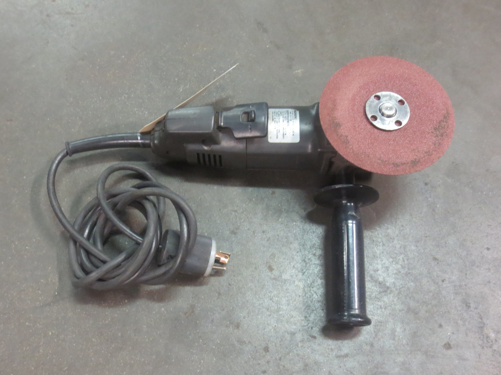 Black & Decker 4 1/2'' Angle Grinder, Type 101, 10,000 Rpm, Model 2750