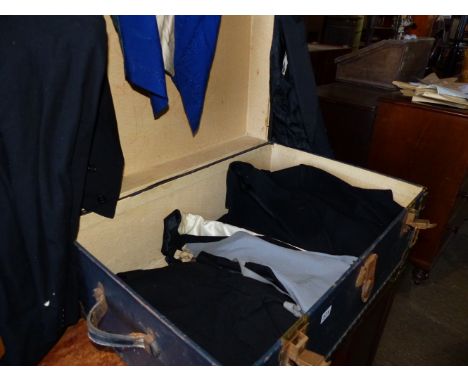 A QTY OF VINTAGE DRESS JACKETS,ETC