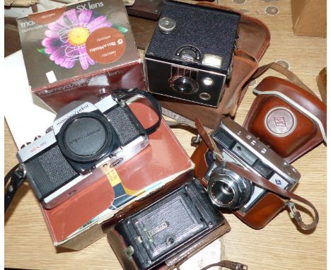 A selection of vintage cameras including a Kodak box camera; Agfa 35 mil; etc.