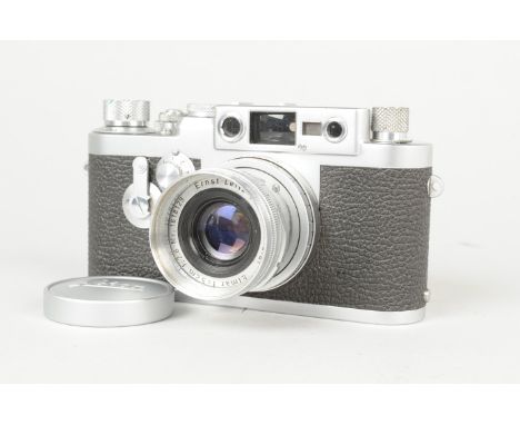 A Leitz Wetzlar Leica IIIg Camera, serial no. 981 380, 1959, shutter sluggish on slow speeds, timer working, rangefinder func