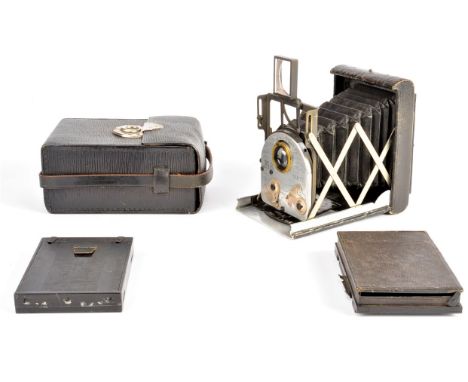 An early 20th Century folding-strut 2½in x 3½in Newman &amp; Guardia 'Sibyl' Camera, with milled aluminium front standard, Ta