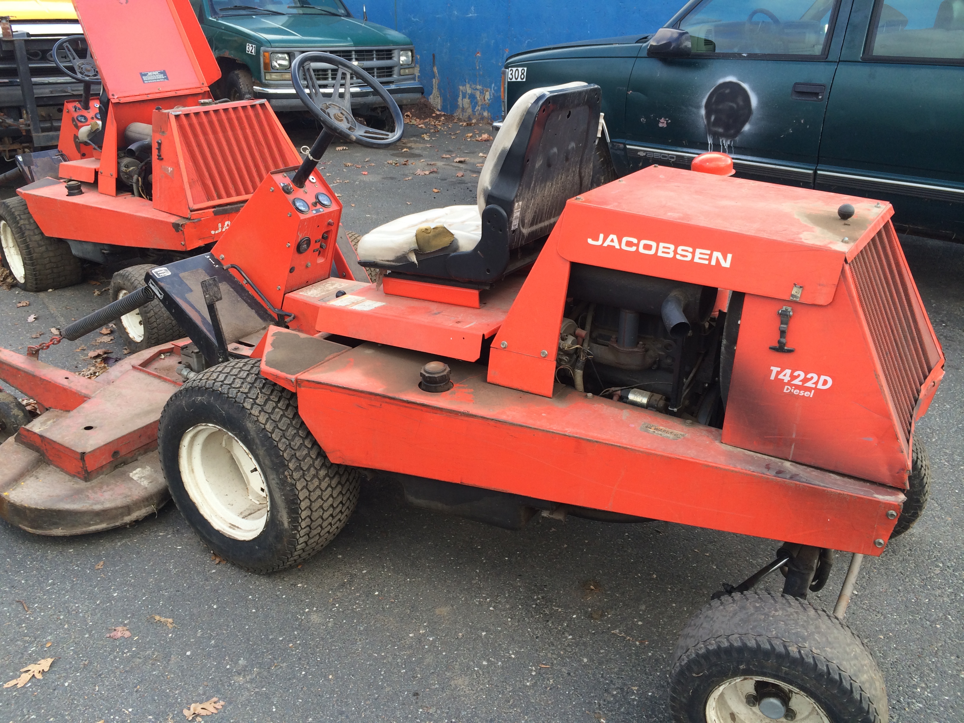 Jacobsen T422D Diesel Turf Mower, 2,440 Hours