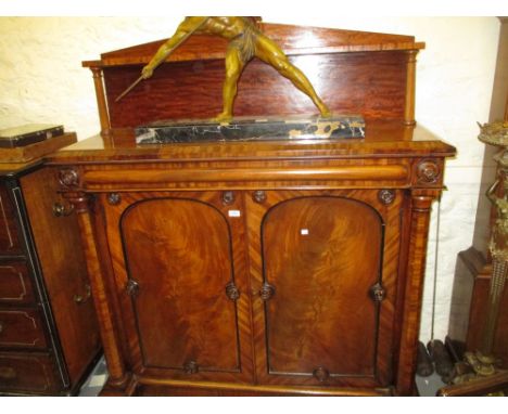 Large Victorian mahogany chiffonier with an arched shelf back above a single drawer, two panel doors below flanked by octagon