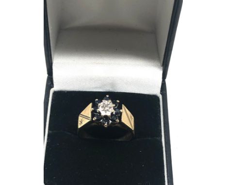 9ct gold vintage sapphire &amp; diamond cluster ring (4.1g)