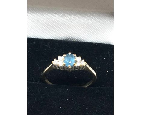9ct gold diamond sided topaz ring (1.6g)