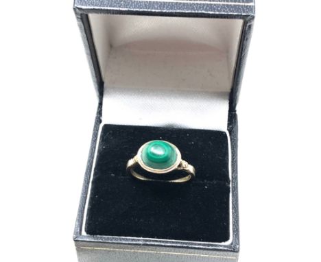 9ct gold vintage malachite statement ring (3.5g)
