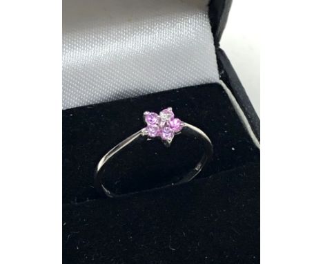 9ct white gold diamond &amp; pink sapphire floral cluster ring (1.2g)