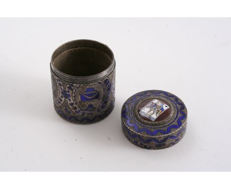 A GEORGE III ENGRAVED COUNTER BOX heightened with deep blue enamel, the screw cover enamelled in polychrome to resemble King 