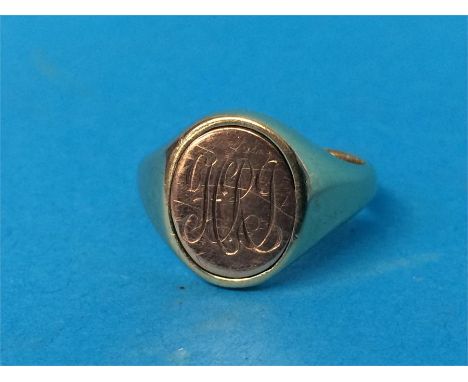 A 9ct reversible Masonic cygnet ring, size P, 7 grams