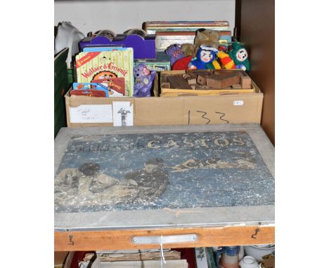ONE BOX AND LOOSE VINTAGE TOYS AND GAMES, to include a Castos construction set, c1940's, not complete but does contain assort