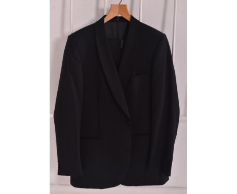 Gieves &amp; Hawkes, London, Savile Row - A vintage late 20th century tailored men's two piece suit. The suit in black colour