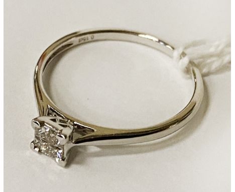 9 CARAT WHITE GOLD DIAMOND RING - SIZE M/N