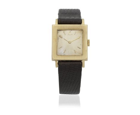 Jaeger-LeCoultre. An 18K gold manual wind square wristwatchReference: 1910Date: Circa 1960Movement: Jewelled Cal.K810/0 manua