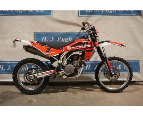 Husqvarna TE250 motocross bike. 249cc. 2007. Runs and rides. Engine overhauled and new con rod by REB Racing Engines, MOT unt