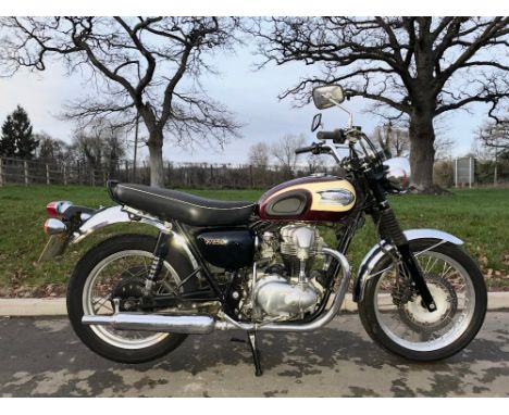Kawasaki W 650-A1 motorcycle. 2001. 676cc. Frame no. JKAEJ650AAA011273. Engine no. EJ650AE012226. Reg. GN51 SWY. V5 c/w old M