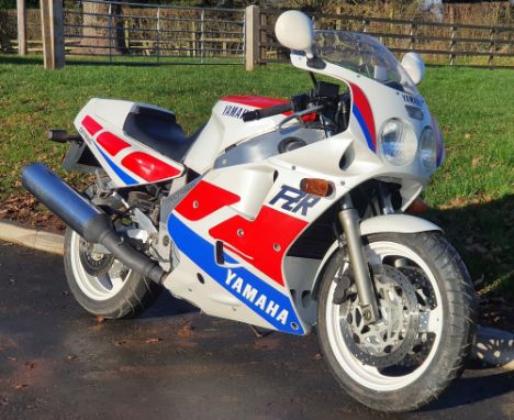 Yamaha FZR1000 EXUP motorcycle. 1989. 1000cc. 9200 miles. MOT until 10/1/2023, SORNed. Family owned from new, recommissioned 