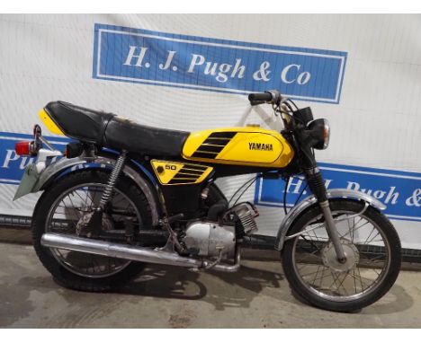 Yamaha FS1E motorcycle. 1989. 49cc. Frame No. 3F6112374. Engine No. 3F6116548. Reg. G242 OKR. V5 and key 