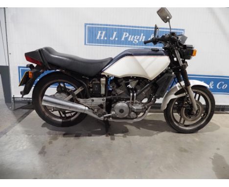 Yamaha XZ550 Vision motorcycle. 1982. 552cc. Matching frame and engine numbers, non runners so need recommissioning. German i