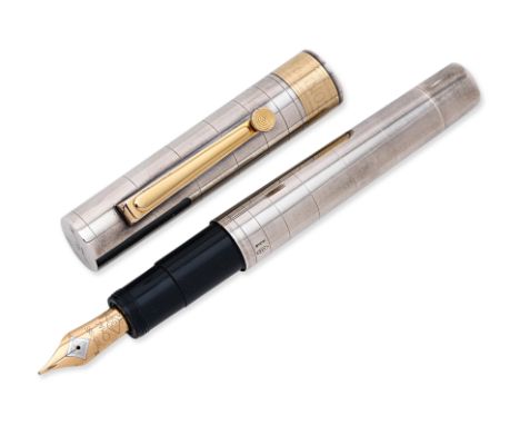 OMAS ANNI DI RADIO SILVER FOUNTAIN PEN
Sterling silver barrel and cap with gilt clip and mount, medium 18K gold nib, accompan