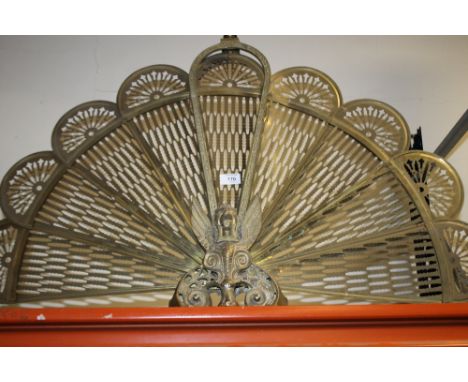 VINTAGE BRASS PEACOCK FAN FIREGUARD 