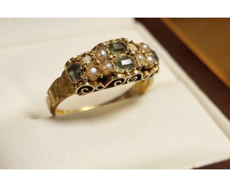 15ct Antique Gold, Emerald and Pearl Mourning Ring, size K+0.5 &amp; 2.4g