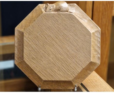 Mouseman Yorkshire Oak Octagonal Chopping Board - 18.5cm diameter