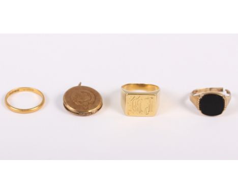 A yellow metal signet ring, stamped 750, size P, 9.5g, a 22ct gold wedding band, size P, 2.2g, a 9ct gold and onyx signet rin