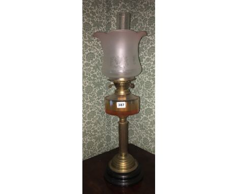 HINKS PATENT OIL LAMP WITH ETCHED GLASS SHADE AND CLEAR RESERVOIR ON REEDED COLUMN -WITH STEPPED BASE