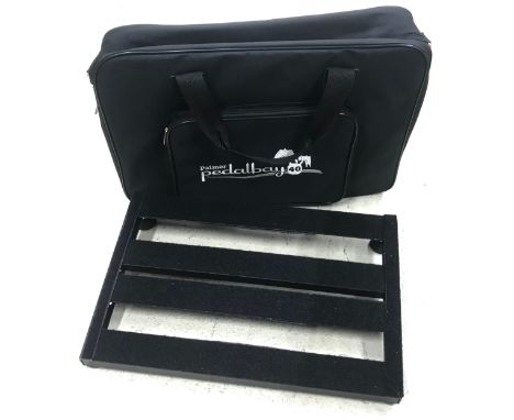 Palmer Pedal Bay 40 guitar effects pedal board, with gig bag  *Please note: Gardiner Houlgate do not guarantee the full worki