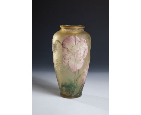 Vase mit Rosenzweig Verrerie d'Art de Lorraine Burgun, Schverer &amp; Cie., 1895-1903 Farbloses Glas mit duennem gelborangene