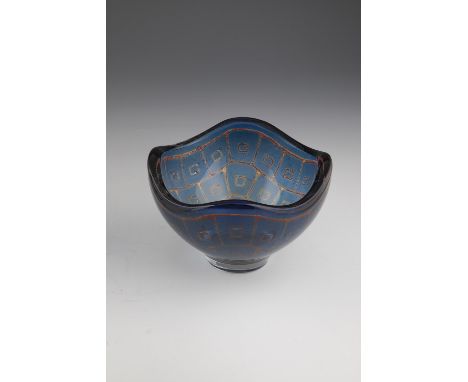 Grosse ''Ravenna'' - Schale Sven Palmquist (Entwurf) 1948, Orrefors (Ausfuehrung), 1980 Farbloses Glas, blau ueberfangen, in 