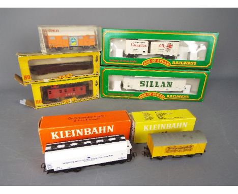 Fleischmann - Kleinbahn - A collection of 7 x boxed 00 gauge wagons including # 5331 Chiquita Bananas, # 1482 flat wagon, # 3