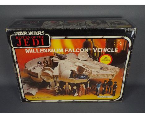 Star Wars, Kenner - A boxed vintage 1979 Kenner Star Wars ROTJ French release (La Guerre Des Etoiles) 'Millennium Falcon'. Th