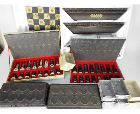 Eaglemoss - Lord Of The Rings - A boxed LOTR Chess Board with 2 x cased sets of pieces, 4 x display stands and 32 x associate