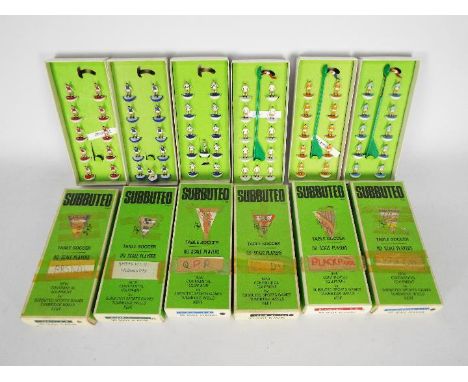 Subbuteo - A collection of 6 x boxed vintage teams, Arsenal, Blackpool, Leeds United, Manchester City, QPR and Sheffield Wedn