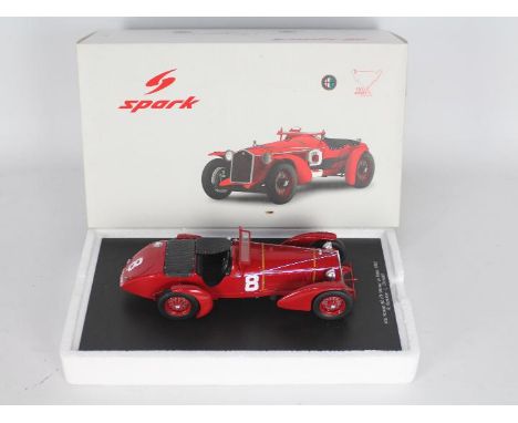 Spark - 1 x die-cast model racing car with a scale of 1:18  - lot includes a red-coloured Alfa Romeo 8C No. 8 winner Le Mans 