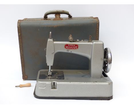 Essex Miniature Machine child's sewing machine in vintage suitcase