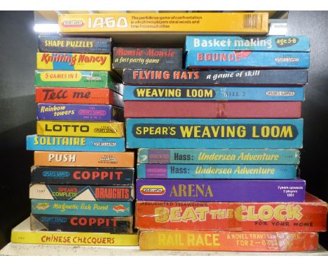 Twenty-six Spears vintage games including Weaving Loom, Chinese Chequers, Coppit, Flying Hats, Bounce, etc 