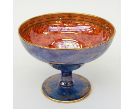 A Wedgwood lustre Melba cup 25294, 8cm tall 