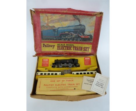 Palitoy Scale Model Electric Train Set with prairie tank locomotive, approximately 1 inch gauge, in original box 