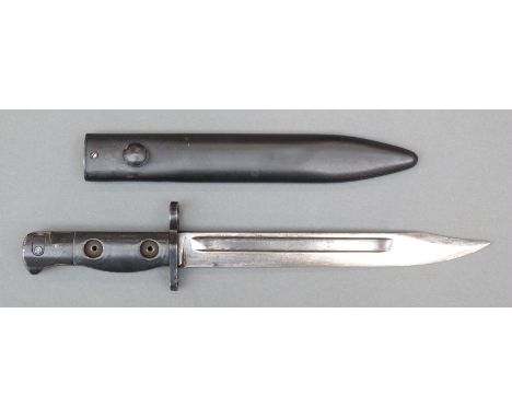 British L1A3 bayonet and scabbard for SLR rifle, marked to handle LIA3 9600527 D67