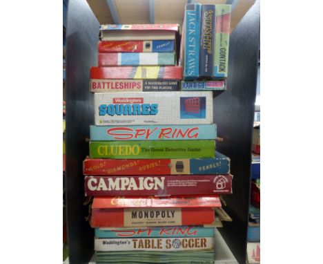 Nineteen Waddington's vintage games including Table Soccer, Spy Ring, Campaign Battleships, Monopoly etc 